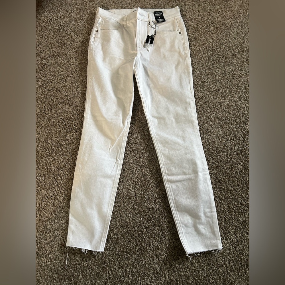 Expressss white high rise cropped leggin, size 4